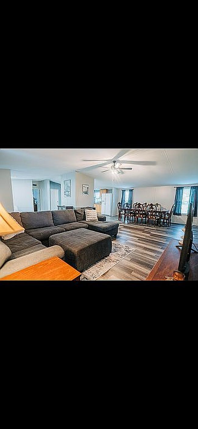 Image of 127 Bobo Ln