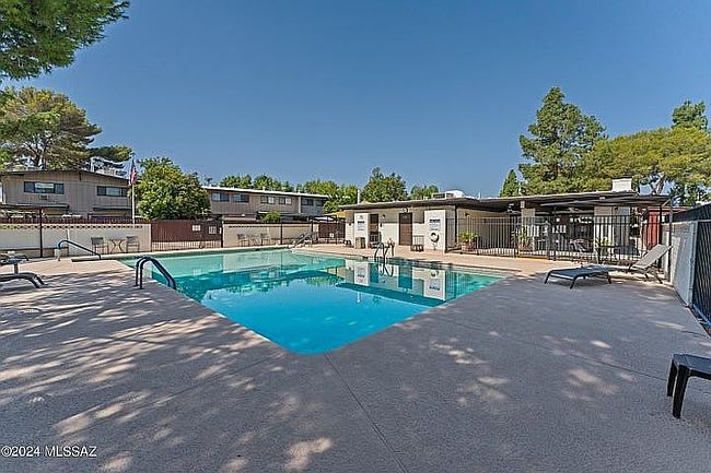 1360 S Avenida Polar Apt J112, Tucson, AZ