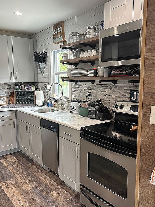 Photo of 317 Dayton Ave, Manorville, NY