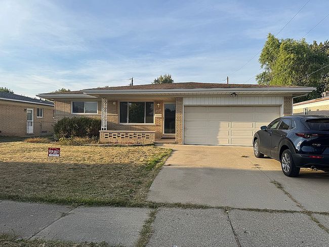 Photo of 2987 Chesterfield Dr