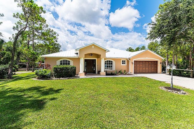 Photo of 2610 10th Ave Se, Naples, FL
