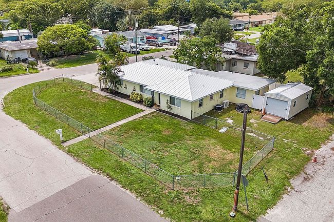 Image of 3402 15th Ave W