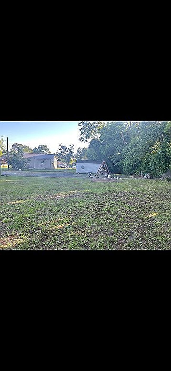 Image of 702 E Gibson Ave