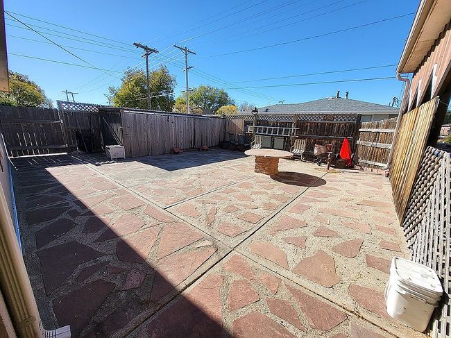 Image of 204 W 4th St