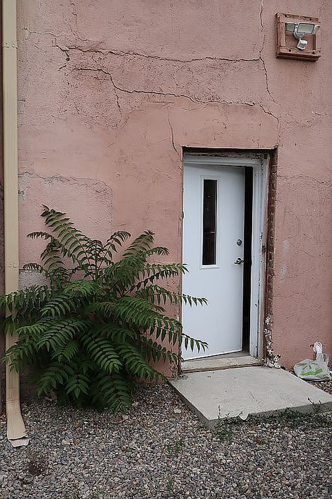 Image of 302 N Bullard St