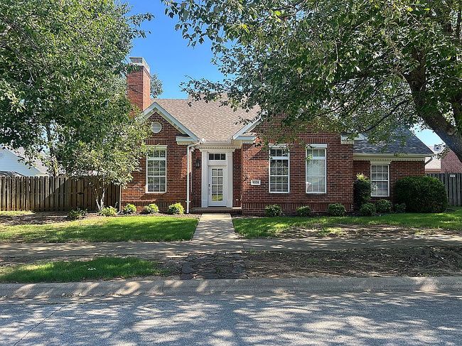 Photo of 6538 Tall Oaks Loop S, Springdale, AR