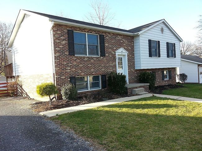 Photo of 17 Wood St, Woodsboro, MD