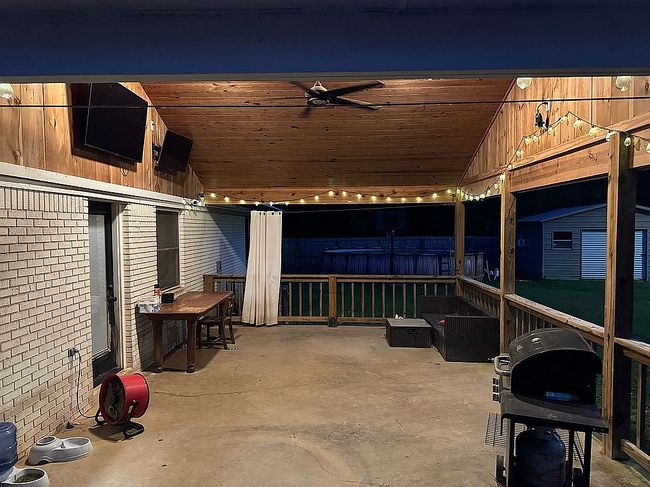 Photo of 11 Pearrow Dr, Caledonia, MS