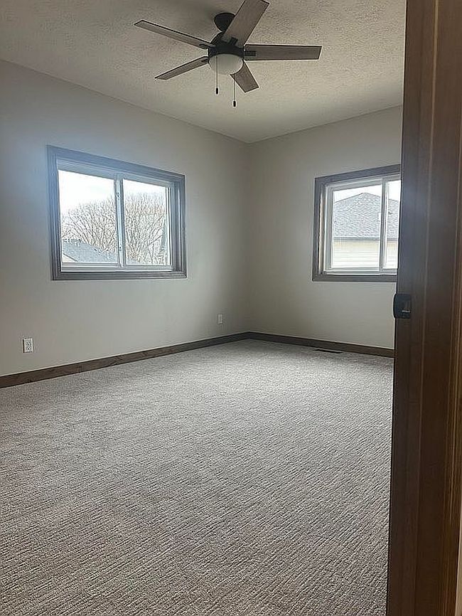 Image of 968 Sterling Ave