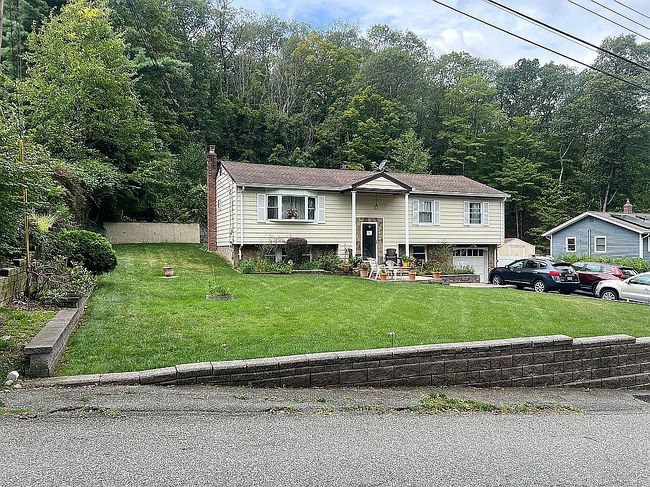 Photo of 18 Up High Crest Rd
