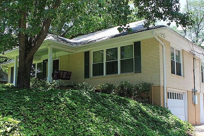 Image of 105 Lakeside Rd