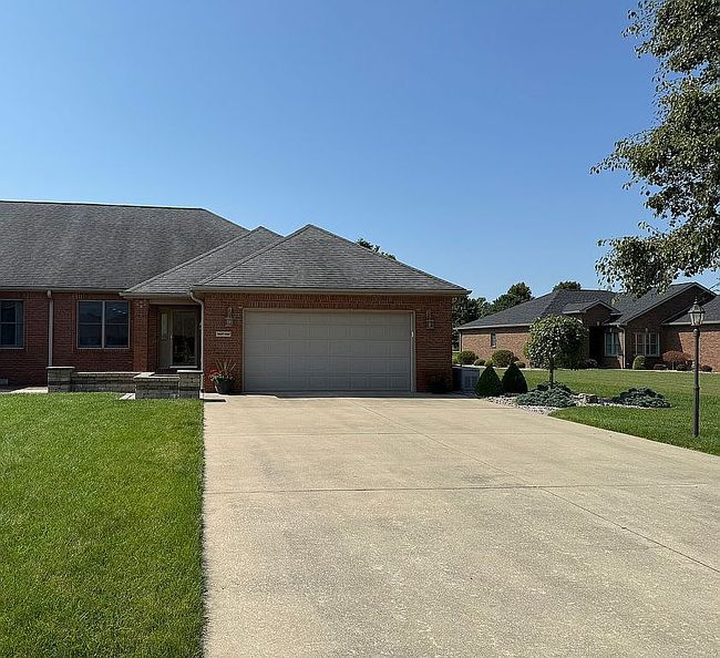 Photo of 28 Stonebridge Dr