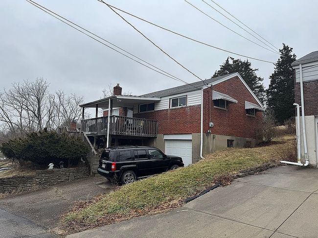 Image of 5912 Blue Rock Rd