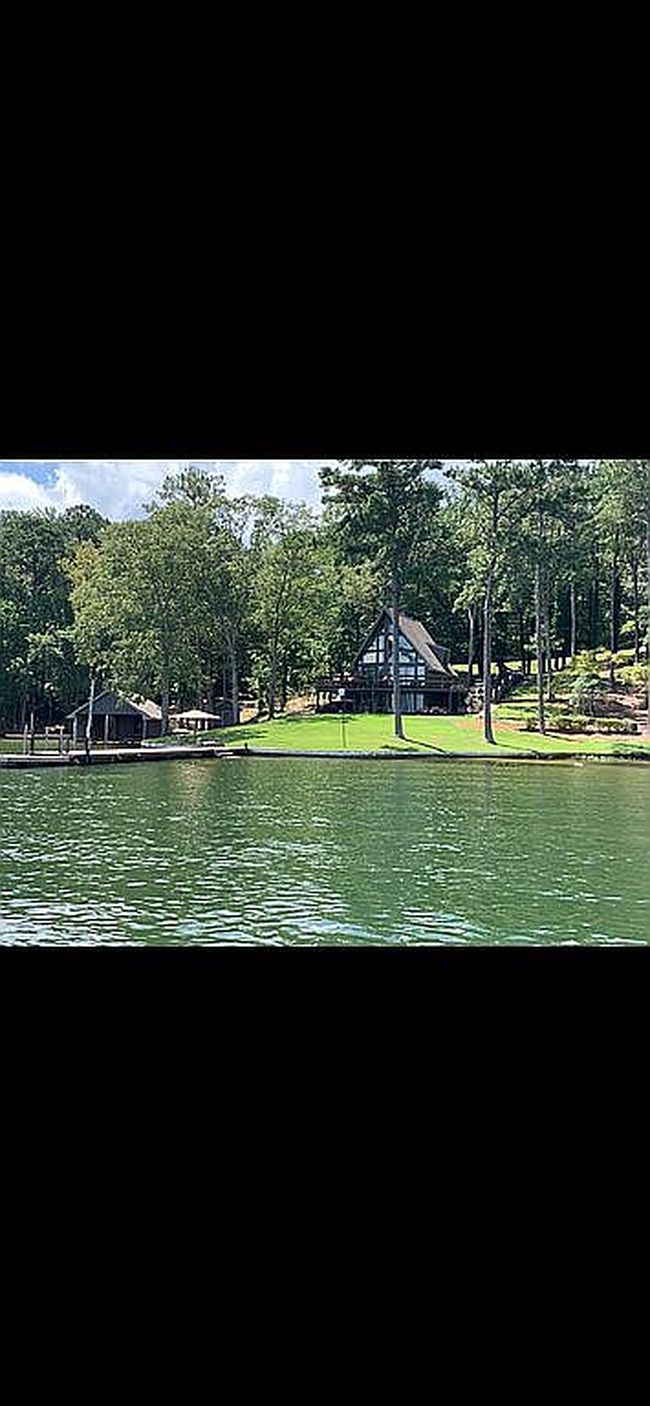 Photo of 272 Tomahawk Dr