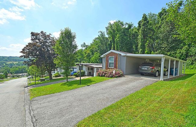 Photo of 130 Sheffield Dr, Delmont, PA