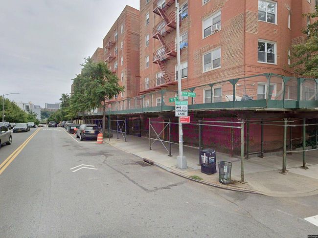 Photo of 100 Park Ter W Apt 3G