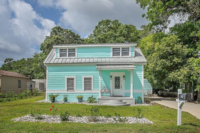 Photo of 110 14th St, Apalachicola, FL
