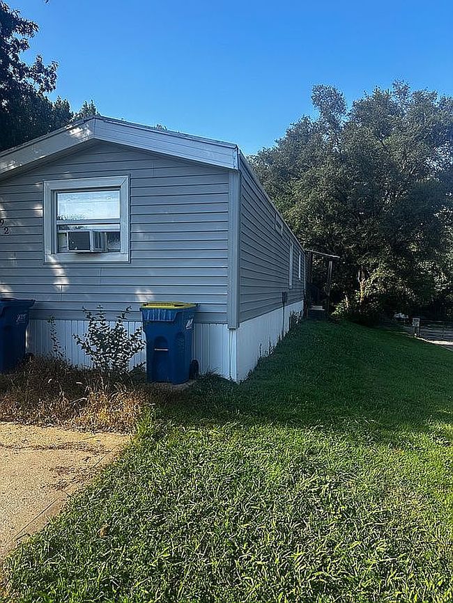 Photo of 2292 Current St, Liberty, MO