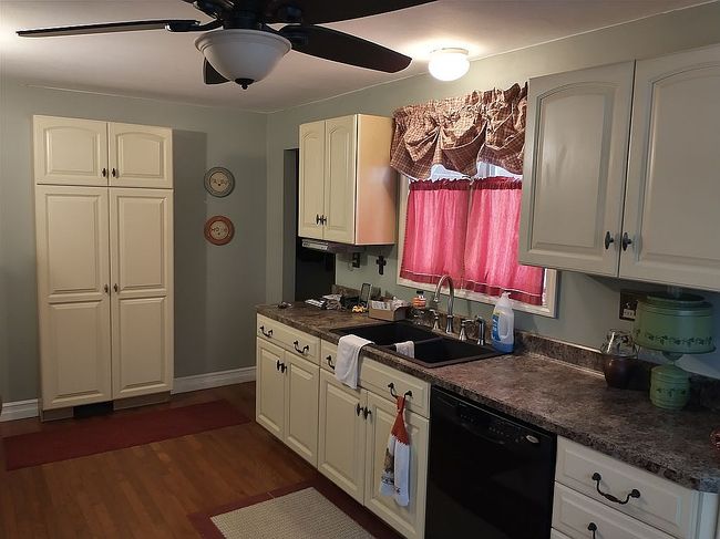 Image of 11400 Transit Rd