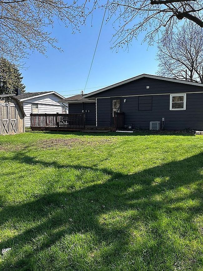 Image of 2902 S Torrence St