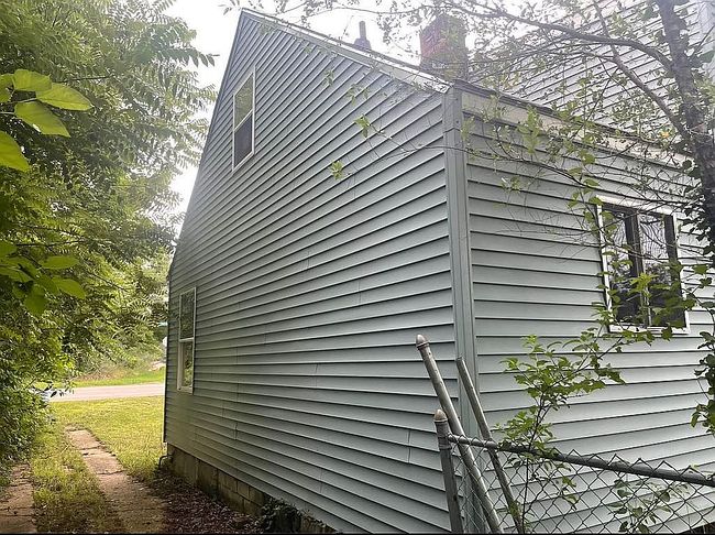Photo of 55849 Mayflower Rd, South Bend, IN