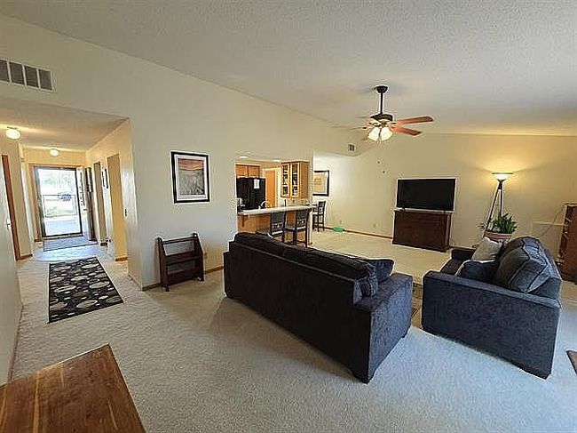 Photo of 1613 11th Ave W, Spencer, IA