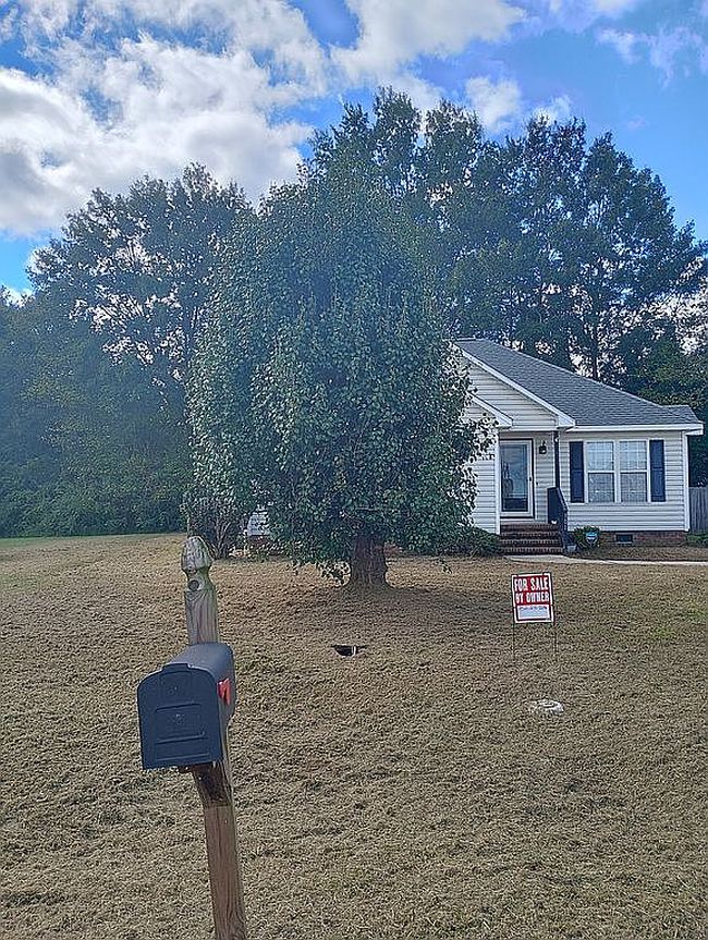 Image of 301 Julia Pl