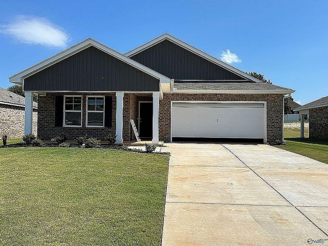 Photo of 121 Ozy Dr