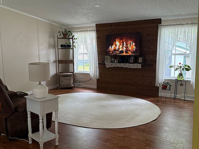 Image of 14 Evergreen Dr