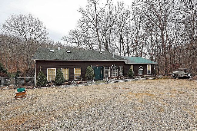 Image of 2156 Lakeview Dr