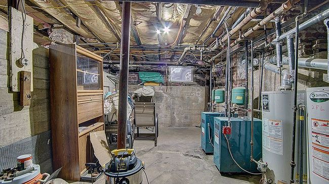 Image of 481 Broadway