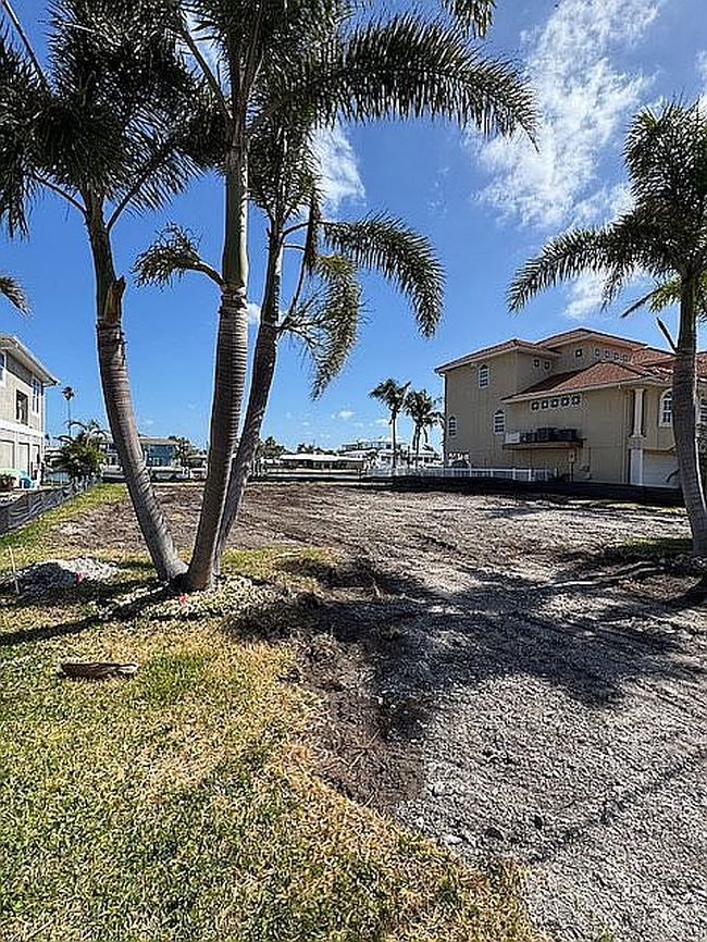 Photo of 35 Sunset Bay Dr