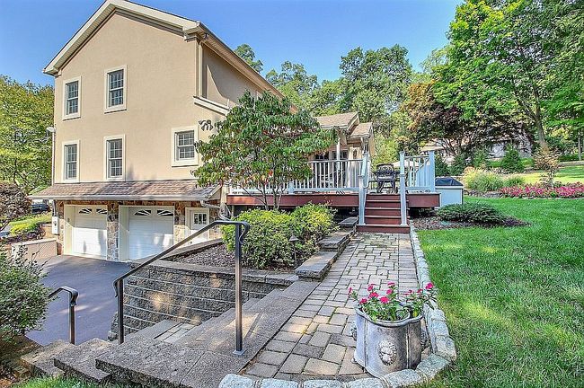 Image of 4 Millstone Ct