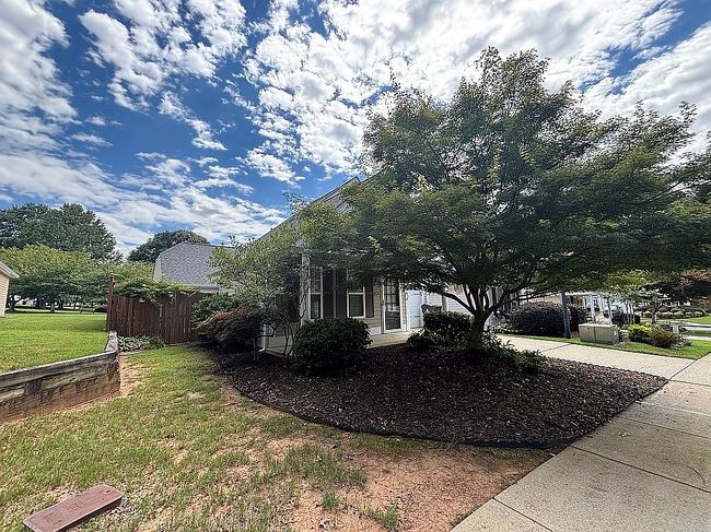 Photo of 5052 Kathryn Glen Dr, Acworth, GA