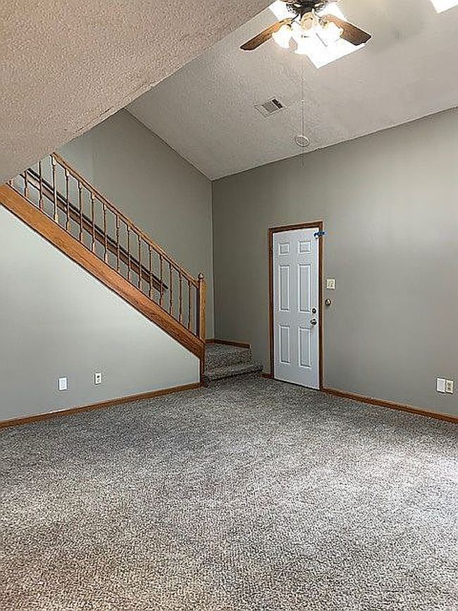 Additional photo 3 of property located at 3889 Glencoe Dr