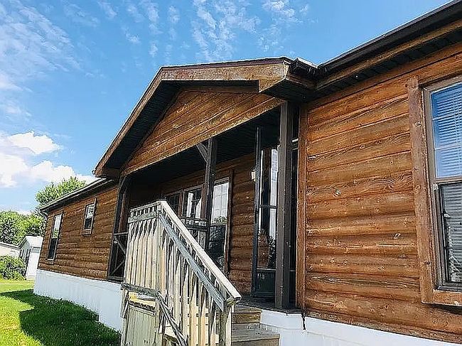 Photo of 403 Bridle Path, Grand Blanc, MI