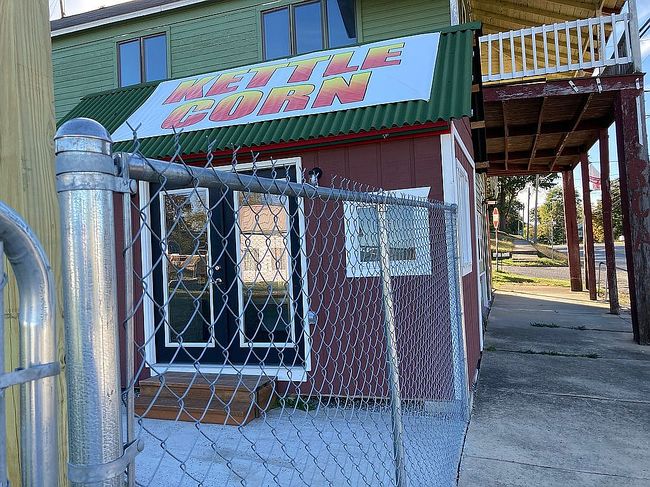 Additional photo 3 of property located at 480 Main St