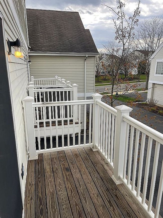 Image of 44 Cherbourg Ct