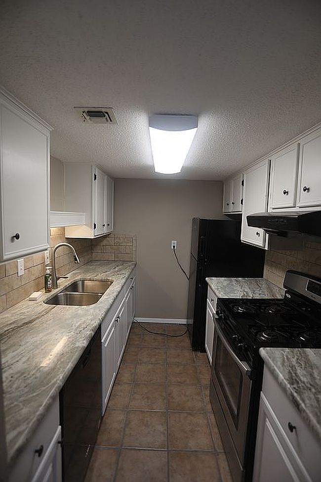 1800 Lavaca St Apt 515, Austin, TX