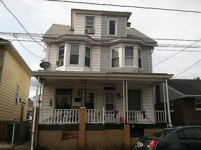 Image of 760 Scott St