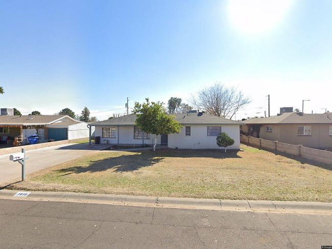 Image of 1819 W Morten Ave