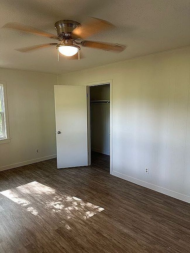 Photo of 585 N Hill St, Tatum, TX