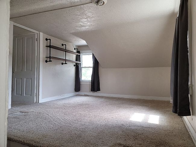 Photo of 1311 E St, Charles City, IA
