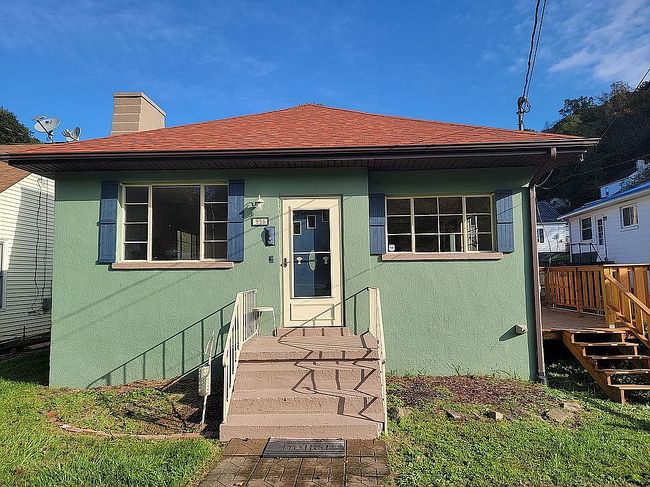 Image of 956 Woodward Dr