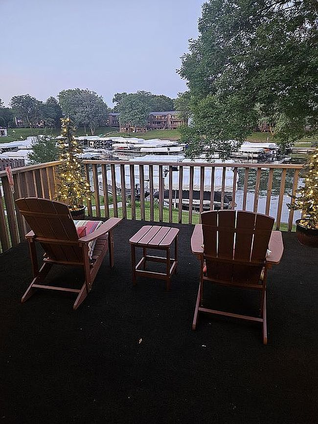 Photo of 2700 N Shore Dr #F-19, Clear Lake, IA