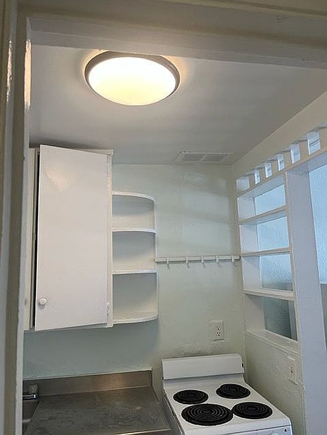 Additional photo 3 of property located at 120 E 34th St