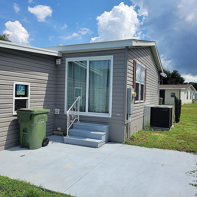 Image of 7 Landing Dr #4