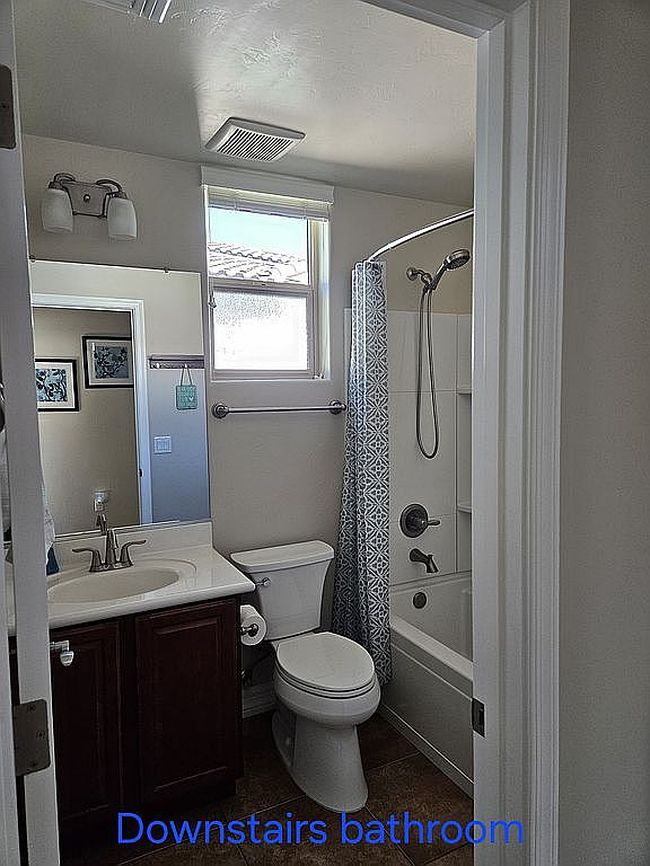 Photo of 664 W Camino Curvitas, Sahuarita, AZ