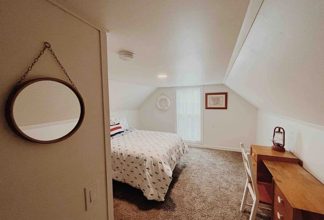 Image of 210 E Fourteenth St