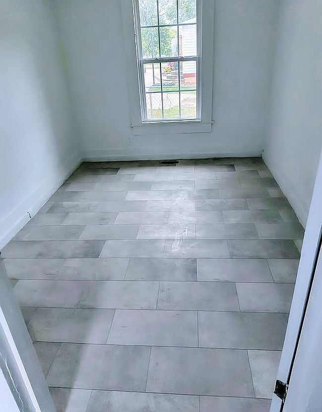 Image of 3042 Ashe Ave